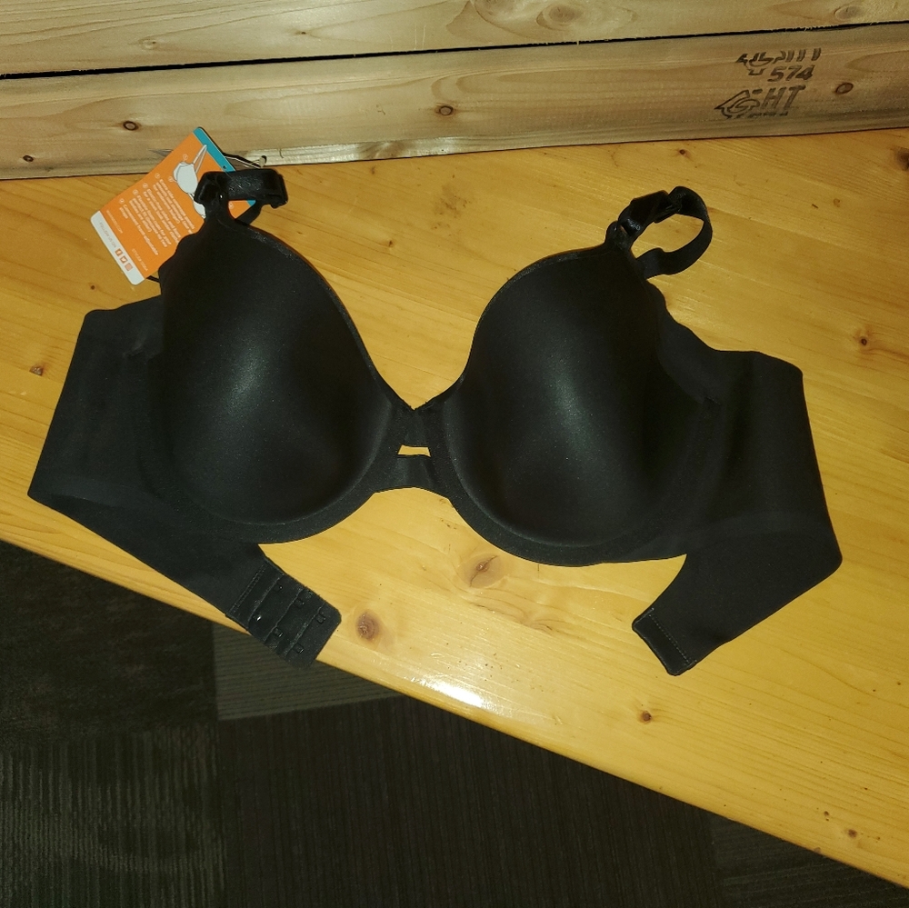 Black Bra 38C  NWT Warner's Brand New